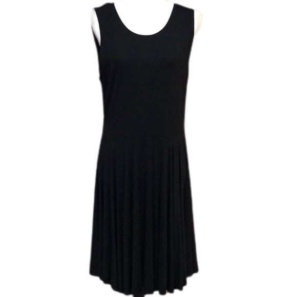coercion Dresses & Skirts - Coercion London Fit and Flare Sleeveless Dress